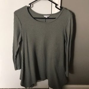 Quarter-length olive colored top